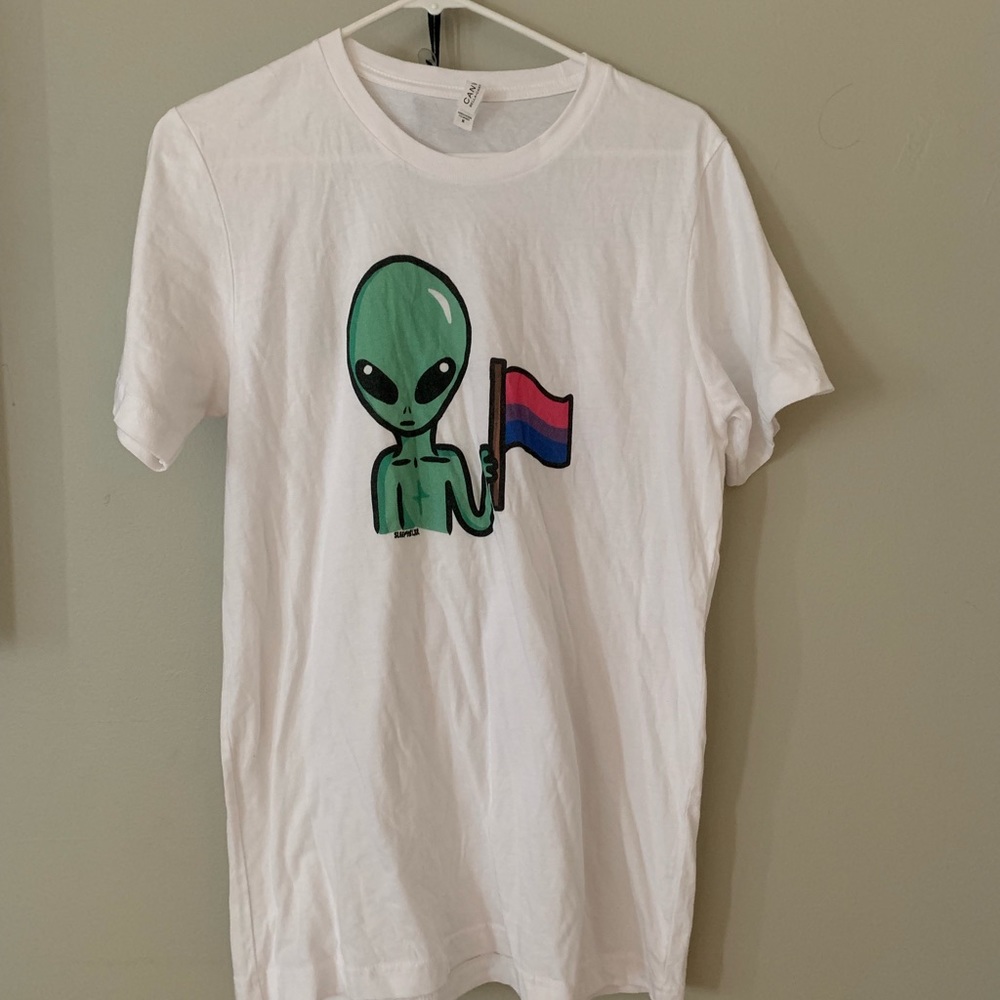 Alien t shirt